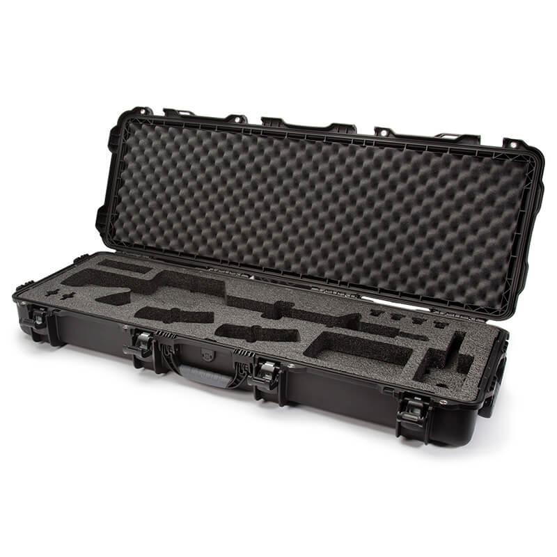 Odolný kufr Nanuk 990 AR15 černý s pěnou